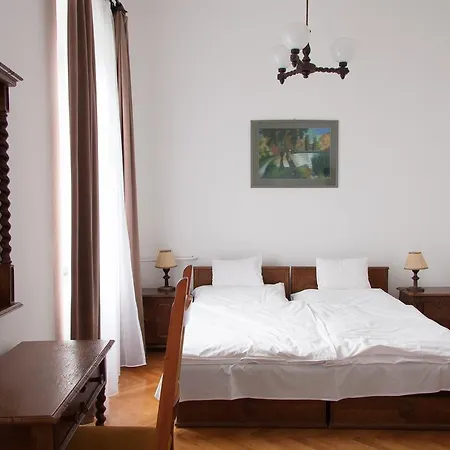 Istvan Kiraly Szallo Hotel 3*